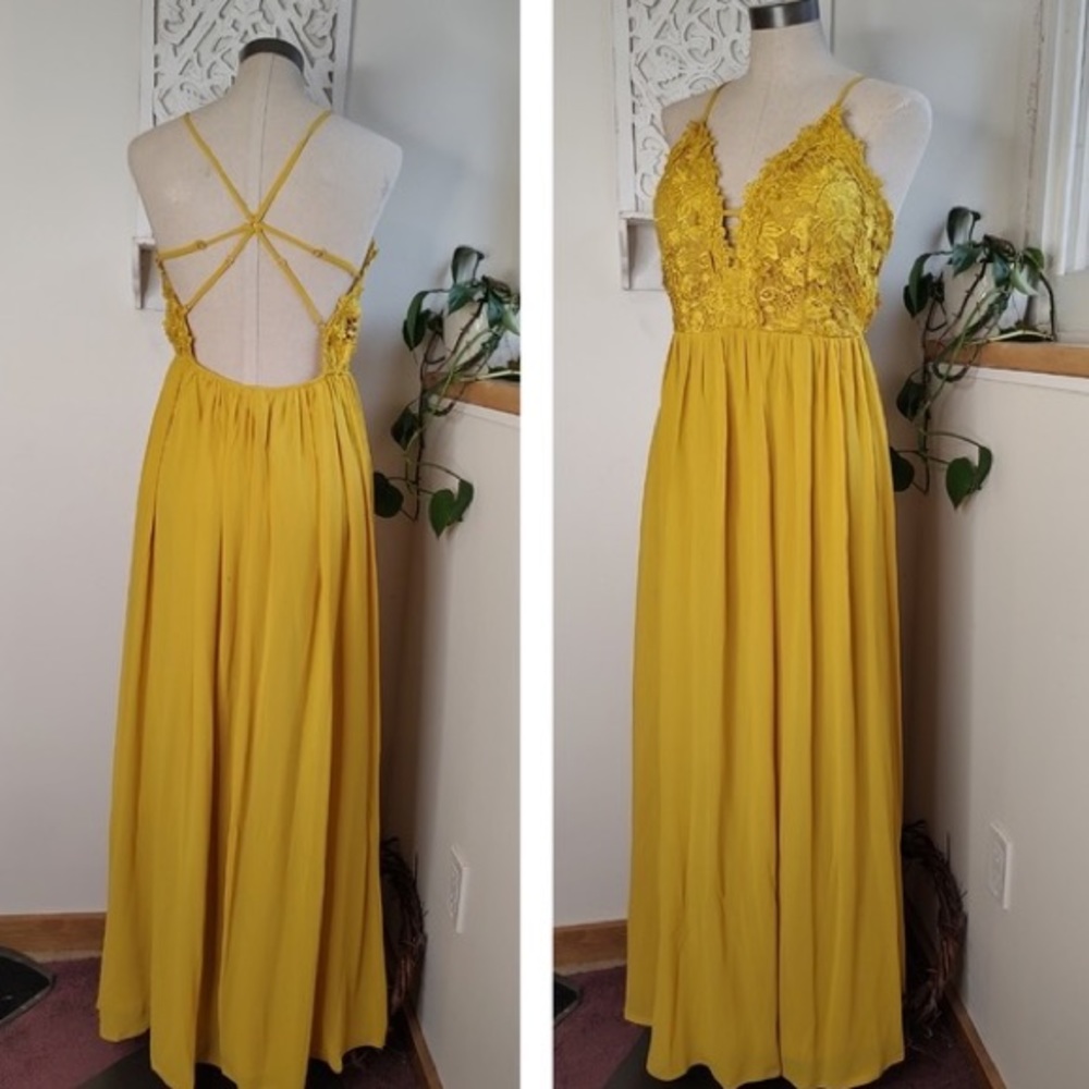 Like New! Soieblu Yellow Dress from Forever 21! Size Medium